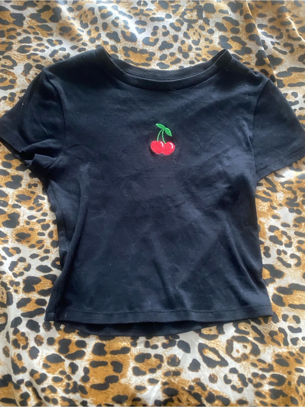 Cute Cherry Y2K Graphic Cropped Tee